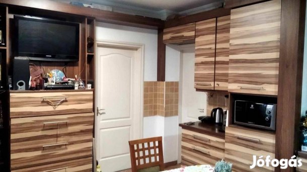 Hajdúböszörmény / sorház / tégla / 5 szoba / 105 m