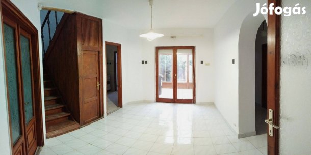 Hajdúböszörmény, családi ház, kis kerttel