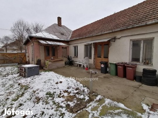 Hajdúböszörményi eladó 127 nm-es ház