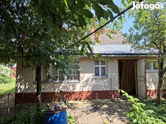 Hajdúböszörményi eladó 80 nm-es ház