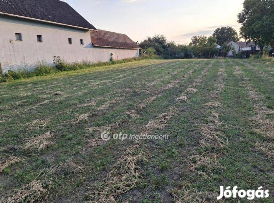 Hajdúböszörményi eladó 903 nm-es telek #5131764