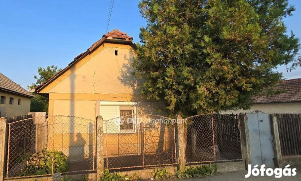 Hajdúhadházi 50 nm-es ház eladó