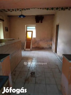 Hajdúnánási 65 nm-es ház eladó