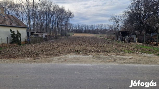 Hajdúsámson Rózsa utcában telek eladó