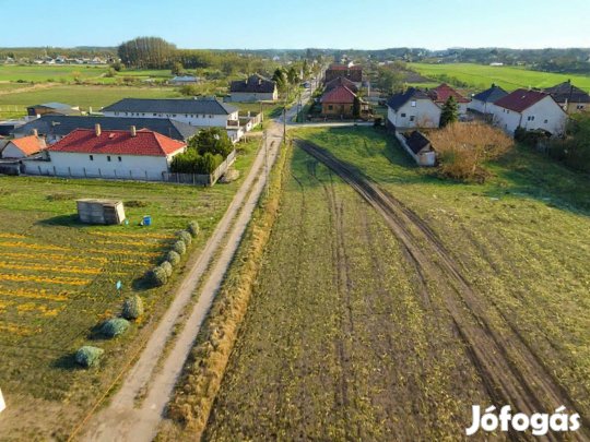 Hajdúsámsonban, 8 200 nm-es terület eladó, 8 telek kialakítható