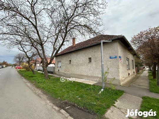 Hajdúszoboszlói 120 nm-es ház eladó