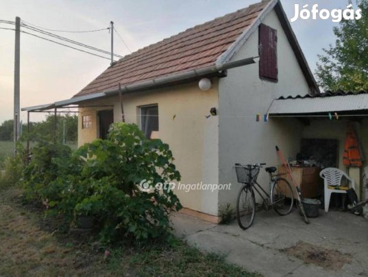 Hajdúszoboszlói 13 nm-es ház eladó #5143576