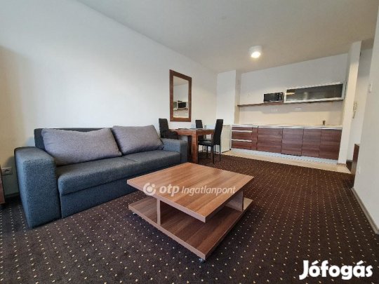 Hajdúszoboszlói 40 nm-es lakás eladó