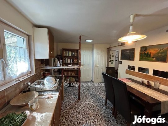 Hajdúszoboszlói eladó 100 nm-es ház