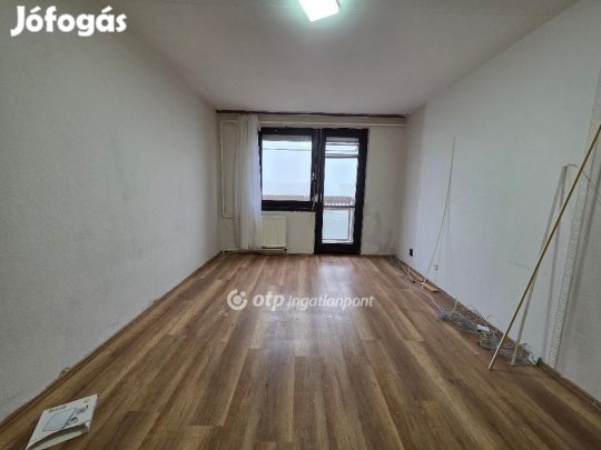 Hajdúszoboszlói eladó 53 nm-es lakás