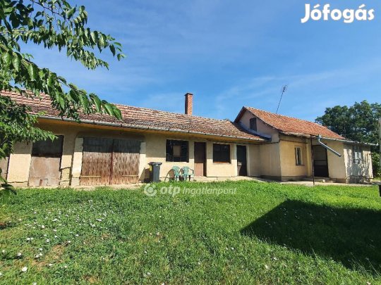 Hajdúszoboszlói eladó 61 nm-es ház