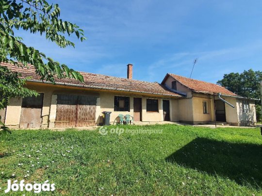 Hajdúszoboszlói eladó 61 nm-es ház