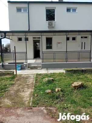 Hajdúszoboszlói eladó 78 nm-es lakás