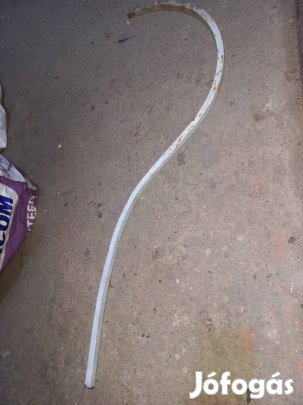 Hajlított hasas korlát/kerítés elem 90 db