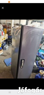 Hajó lakókocsi hűtő újszerű állapotban kipróbálva -12V -220V -gáz
