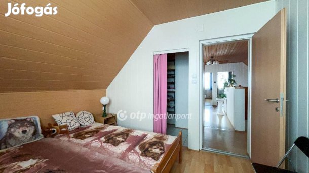 Halászii 240 nm-es ház eladó