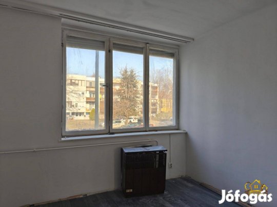 Halásztelek központi részén 60 m2-es téglalakás! 1236