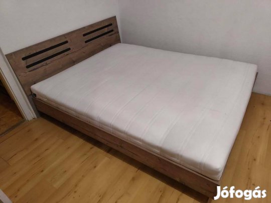 Hálószoba bútor(ágykeret+ágyrács+matrac+2 éjjeli szekrény)