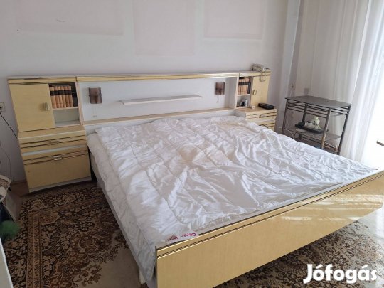 Hálószobabútor ággyal