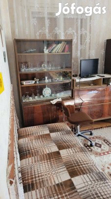 Hálószobabútor eladó 356x175 cm + tároló szekrény 95x20 cm