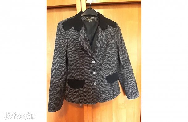 Halszálkás mintájú, női zakó, 42-es méretben eladó