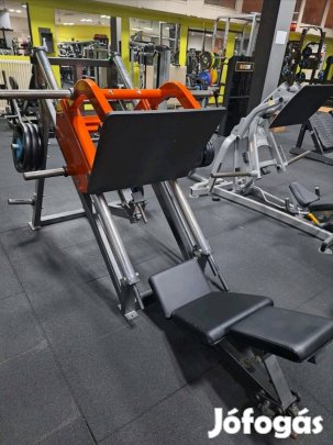 Hammer strength 45 fokos lábtoló