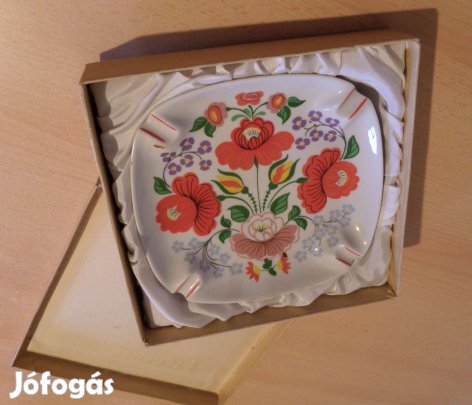 Hamutál porcelán (kalocsai mintás)