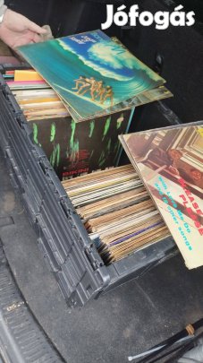 Hanglemezek jó állapotban