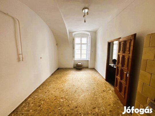 Hangulatos belvárosi lakás a Dzsámi szomszédságában