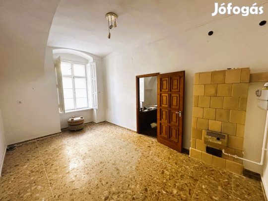 Hangulatos belvárosi lakás a Dzsámi szomszédságában