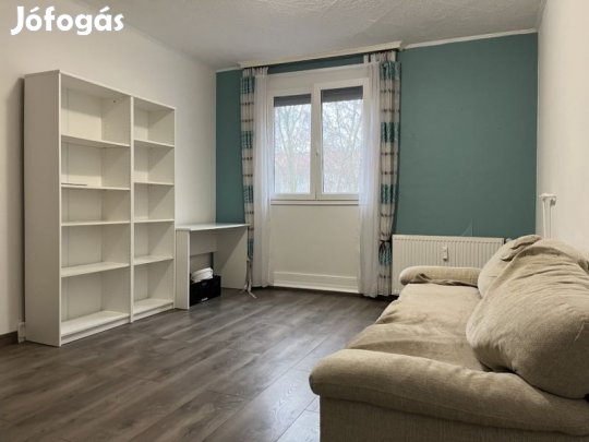 Hangulatos kis lakás Kertváros frekventált részén