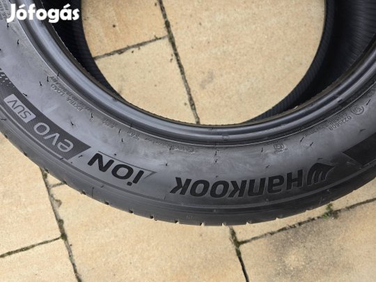 Hankook ion evo 235x55xR18 104W nyárigumi