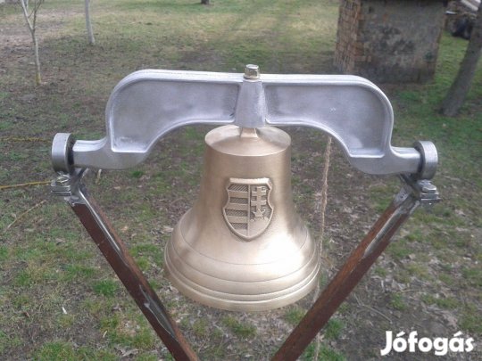 Harang, csengő, Kossuth címerrel