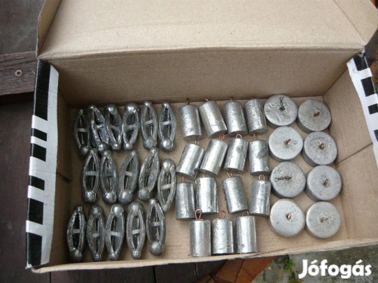 Harcsázó,és etetőkosaras horgász ólmok