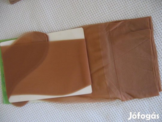 Harisnya harisnyatartóhoz, hibátlan