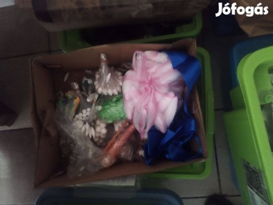 Harisnyavirág kellékek