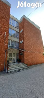 Harkány Erkel F.téri 46m2-es apartma eladó