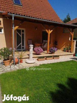 Harkányi 140 nm-es ház eladó