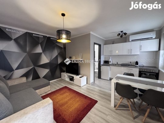 Harkányi 38 nm-es lakás eladó