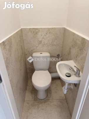 Harkányi 60 nm-es ház eladó