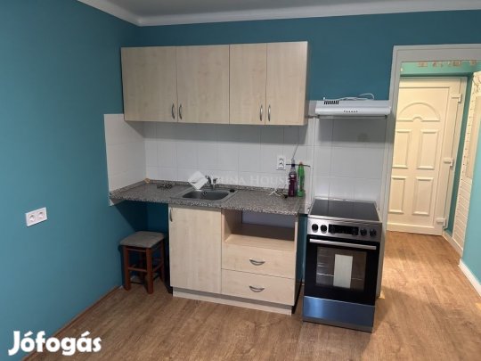 Harkányi eladó 17 nm-es lakás