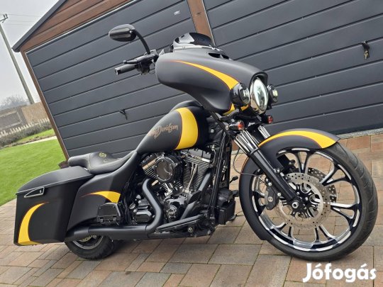 Harley-Davidson Electra Glide Ultra Classic Bag...