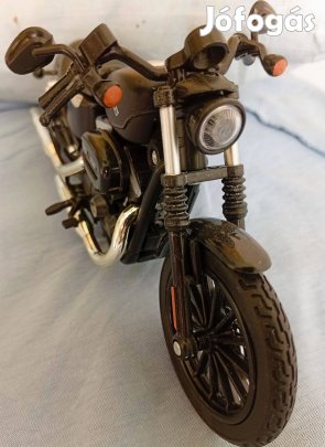 Harley Davidson Sportster 1200 makett modell 15 cm