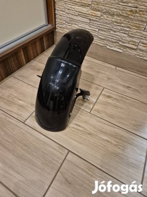 Harley davidson V-ROD első sárvédő.