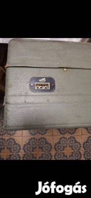 Harmona elektromos zongora 