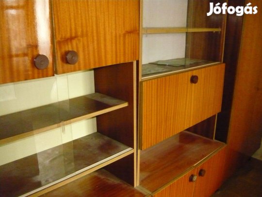 Három elemes szekrénysor