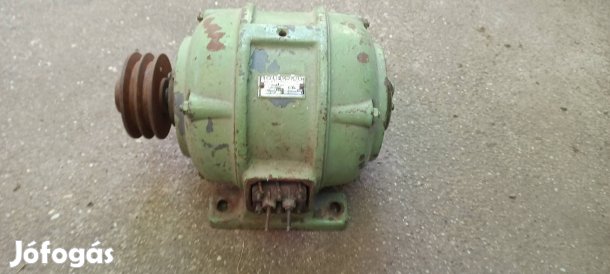Három fázisú villanymotor eladó.