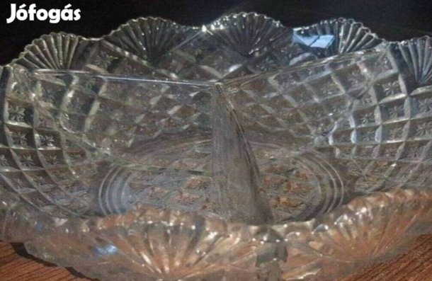 Három része osztott kínáló