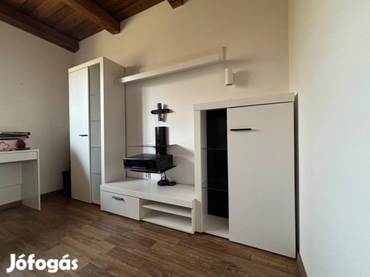 Három részes szekrénysor