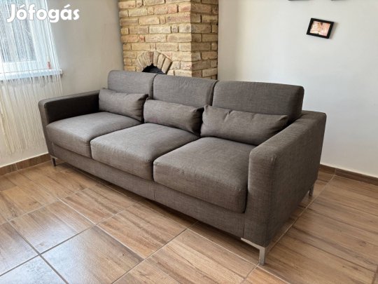 Három személyes kanapé